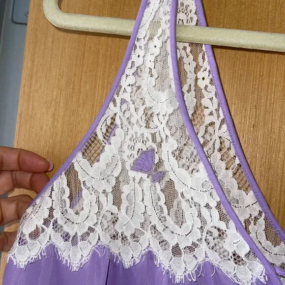 Lucie Ann Vintage Womens Nightgown Size Small Lavender Lace Tie Front